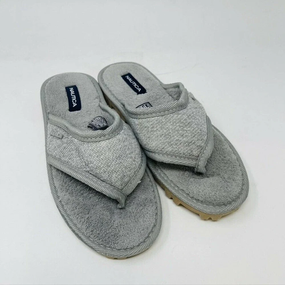 New Nautica Womans Sz 9M Fuzzy Faux Fur Gray Slip-On Slippers Hard Bottoms NWT - Picture 3 of 8